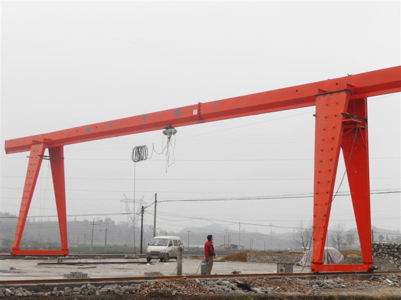 龍門吊安全作業(yè)允許最大縱坡，起重機行走軌道坡度